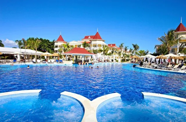 Luxury Bahia Principe Bouganville Todo Incluido piscina